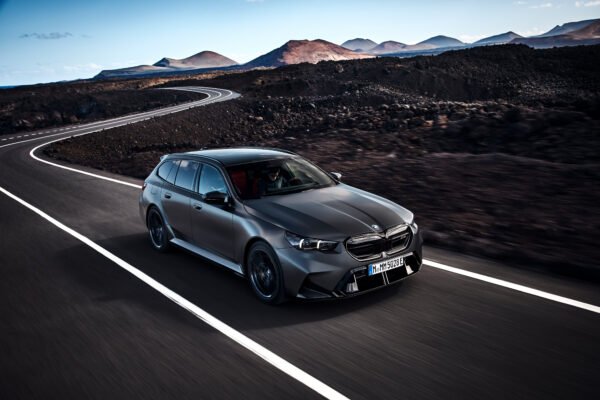 2025 BMW M5 Touring Unwrapped: A Super-Estate with Wagon Body Style